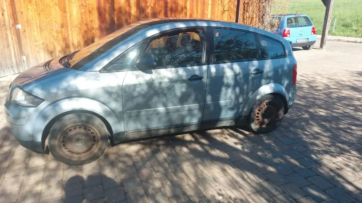 Brugt Audi A2 75 HK (55 kW) 2000 Blå Hatchback