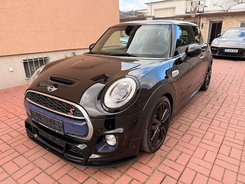 Gebraucht Mini John Cooper Works 211 PS (155 kW) 2017 Midnight black Kleinwagen