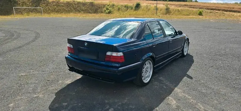 Gebraucht BMW 328 193 PS (141 kW) 1996 Blau Limousine