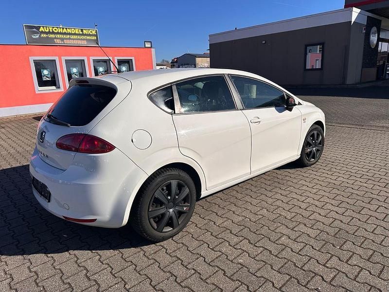 Gebraucht Seat Leon Stylance 160 PS (117 kW) 2008 Weiß Kleinwagen