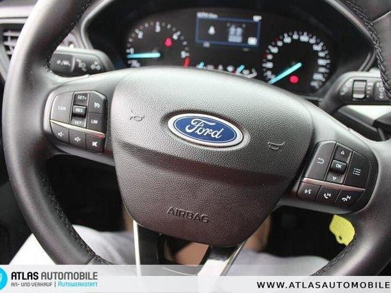 Gebraucht Ford Focus Cool & Connect 120 PS (88 kW) 2022 Schwarz Kombi