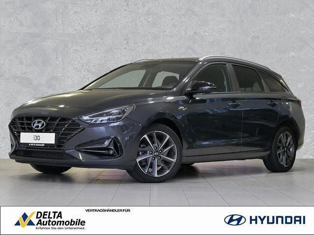 Dark knight / mic Gebraucht 2022 Hyundai i30 Edition 30+ Kombi | 17.490 € (Fairer Preis) - Bild 1/4