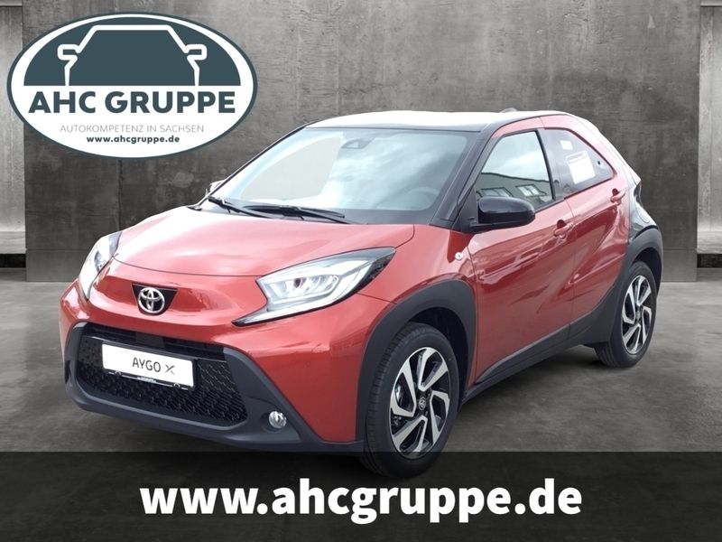 Rot Neu 2025 Toyota Aygo Touch Kleinwagen | 19.990 € - Bild 1/4