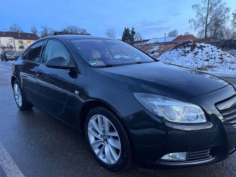 Schwarz Gebraucht 2013 Opel Insignia Sport Limousine | 4.999 € (Guter Preis) - Bild 1/4