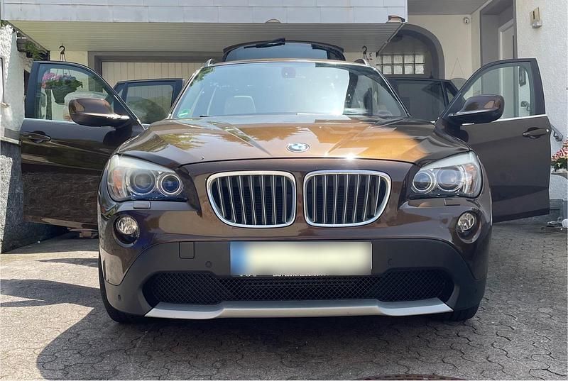 Gebraucht BMW X1 204 PS (150 kW) 2009 Braun SUV