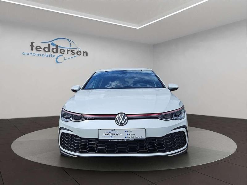 Gebraucht VW Golf VIII GTI 245 PS (180 kW) 2020 Oryxweiß perlmutteffekt Limousine