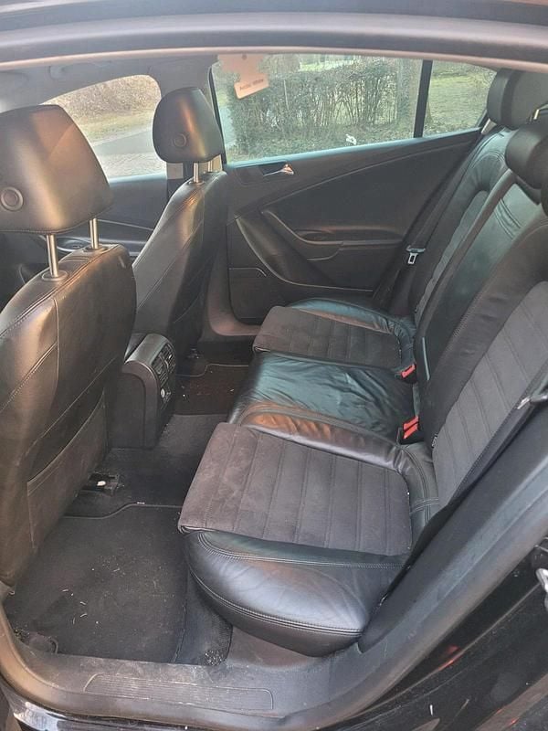 Gebraucht VW Passat 150 PS (110 kW) 2009 Schwarz Limousine