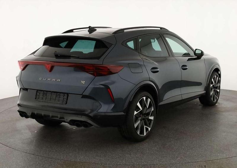 Neu Cupra Formentor VZ 333 PS (244 kW) 2025 Magnetic grau metallic SUV