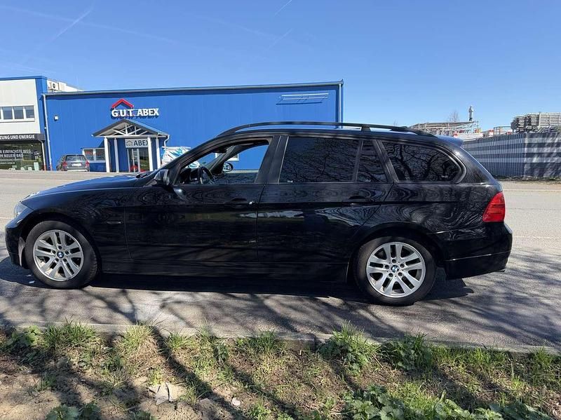 Gebraucht BMW 320 177 PS (130 kW) 2008 Kombi
