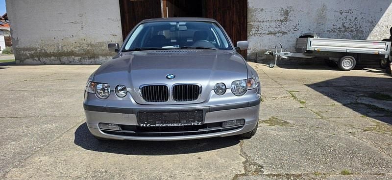 Gebraucht BMW 316 115 PS (84 kW) 2004 Silber Coupé
