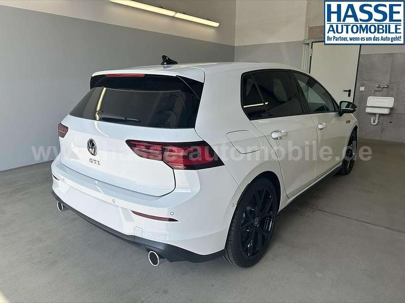 Gebraucht VW Golf VIII GTI 245 PS (180 kW) 2024 [0q0q] pure white Limousine