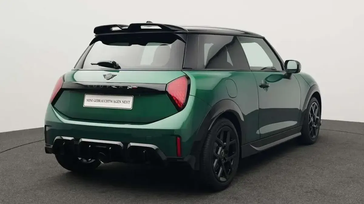 Gebraucht Mini John Cooper Works 231 PS (169 kW) 2025 Grün Kleinwagen