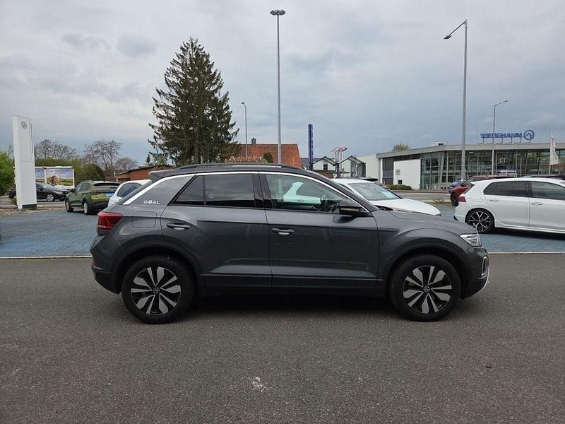 Gebraucht VW T-Roc Goal 150 PS (110 kW) 2025 Grau metallic SUV