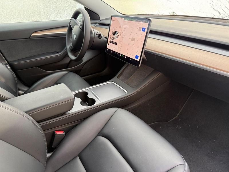 Gebraucht Tesla Model 3 366 kW (498 PS) 2021 Weiß Limousine