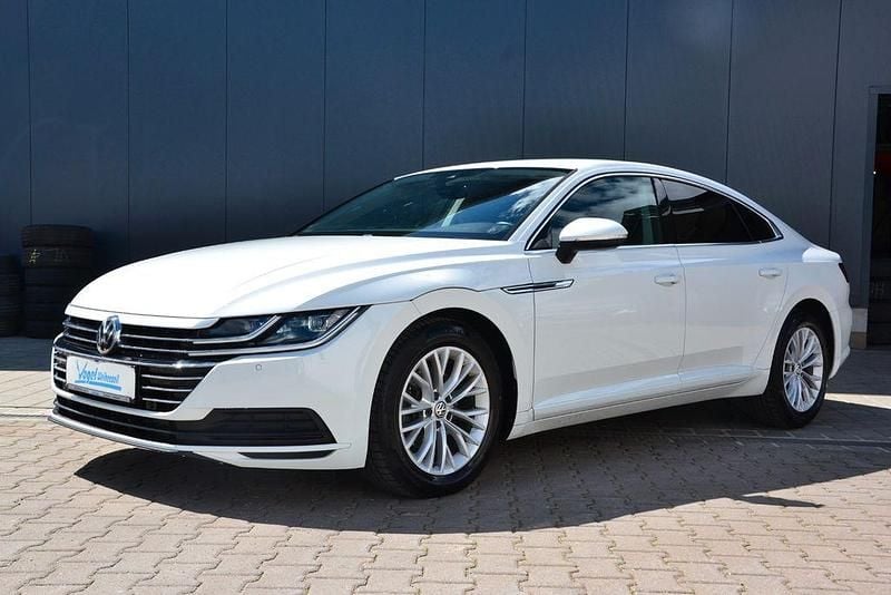 Second-hand VW Arteon Basis 150 CP (110 kW) 2018 Alb Hatchback