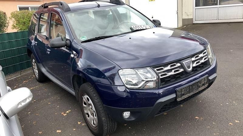 Blau Gebraucht 2016 Dacia Duster Ambiance SUV | 6.990 € (Guter Preis) - Bild 1/4