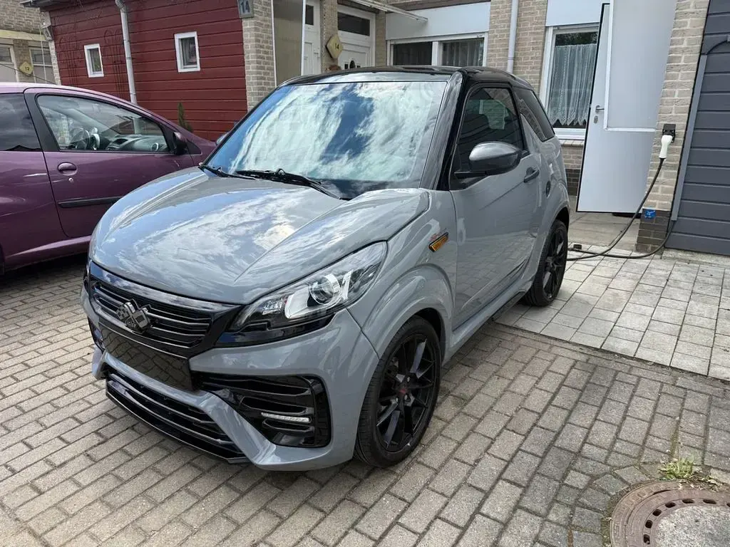 Gebraucht Ligier JS50 2023 Grau Kleinwagen