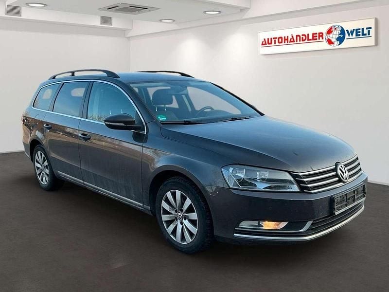 Gebraucht VW Passat Comfortline 122 PS (89 kW) 2014 Schwarz Kombi