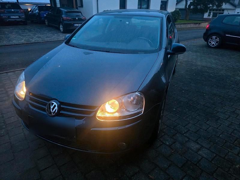 Blau Gebraucht 2006 VW Golf V Goal Limousine | 2.222 € (Fairer Preis) - Bild 1/4