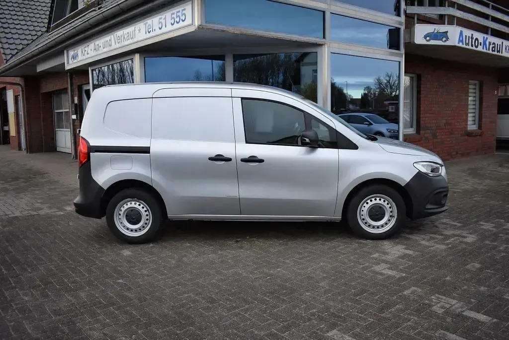 Gebraucht Mercedes Citan 110 102 PS (75 kW) 2022 Silber Van / Kleinbus