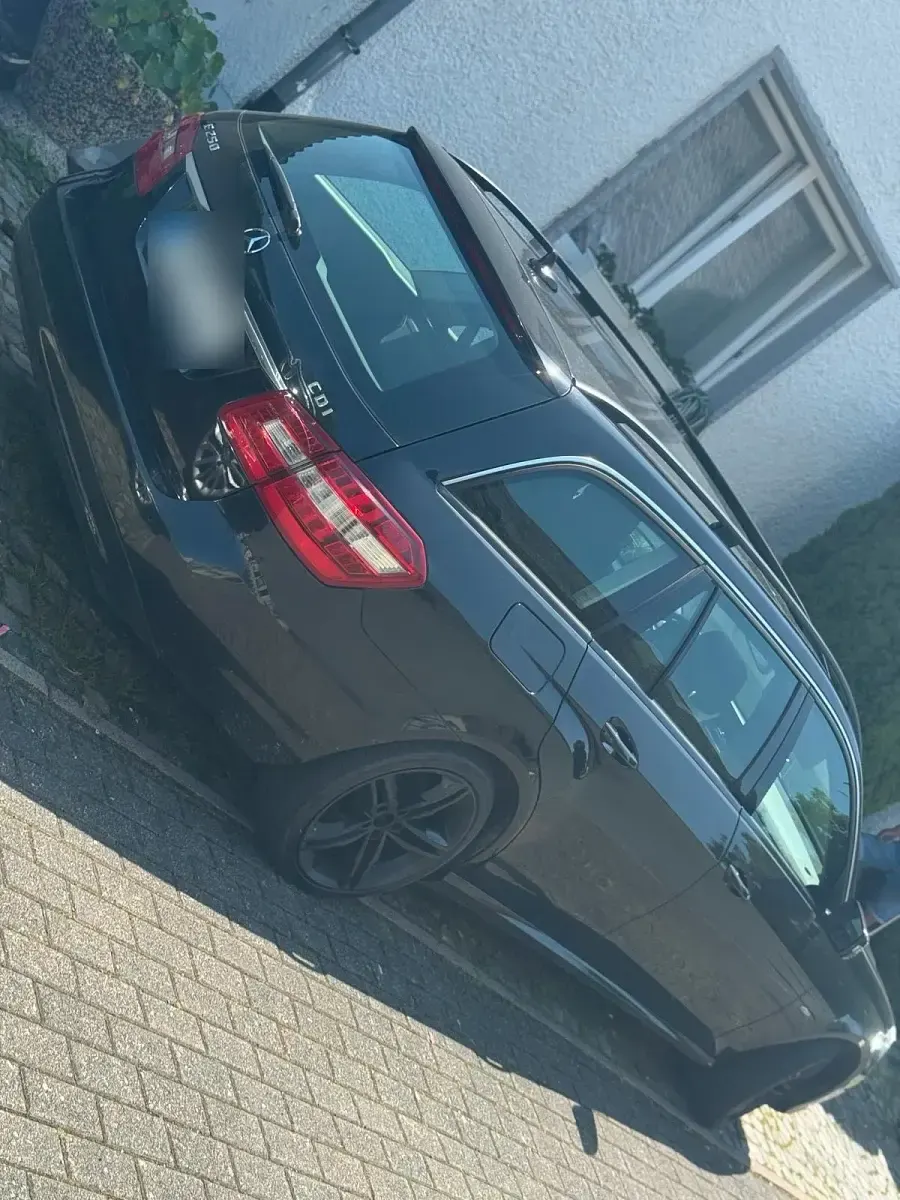 Gebraucht Mercedes E250 204 PS (150 kW) 2010 Schwarz Kombi