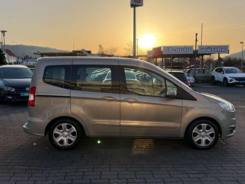 Gebraucht Ford Tourneo Trend 76 PS (55 kW) 2014 Grau Kombi