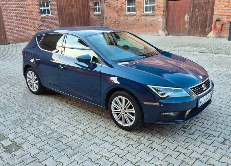 Blau Gebraucht 2019 Seat Leon XCELLENCE Limousine | 10.700 € (Superpreis) - Bild 1/4