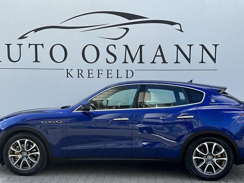 Gebraucht Maserati Levante GranLusso 275 PS (202 kW) 2019 Blau SUV
