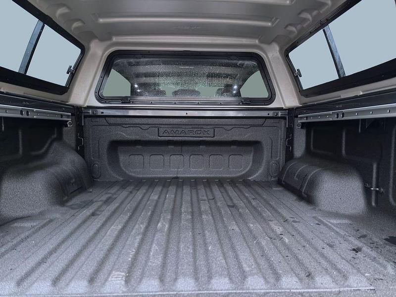 Neu VW Amarok Style 241 PS (177 kW) 2025 Grau Pickup