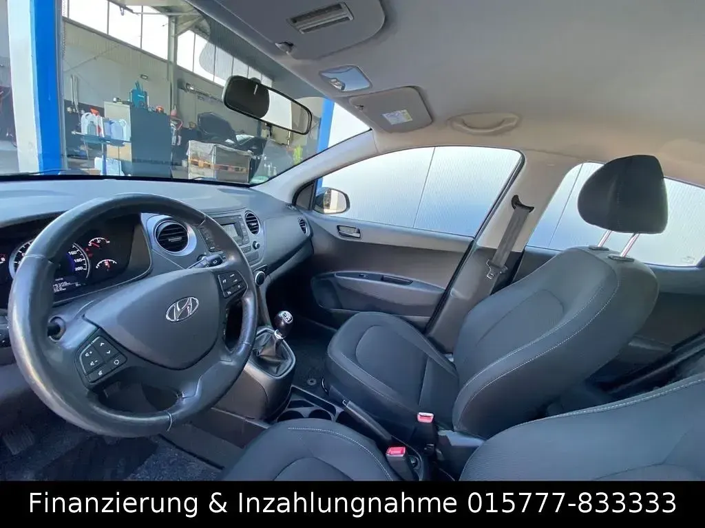 Gebraucht Hyundai i10 67 PS (49 kW) 2019 Schwarz Kleinwagen