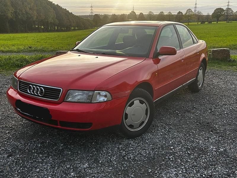 Rot Gebraucht 1997 Audi A4 Limousine | 2.000 € (Guter Preis) - Bild 1/4