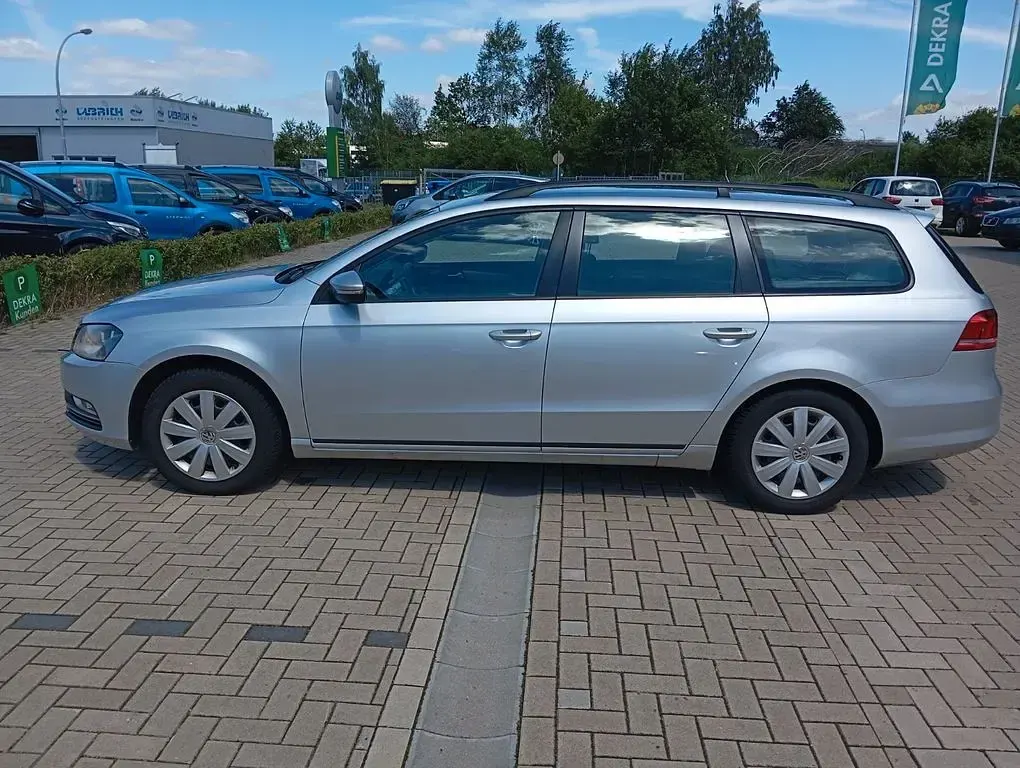 Gebraucht VW Passat 122 PS (89 kW) 2012 Silber Kombi
