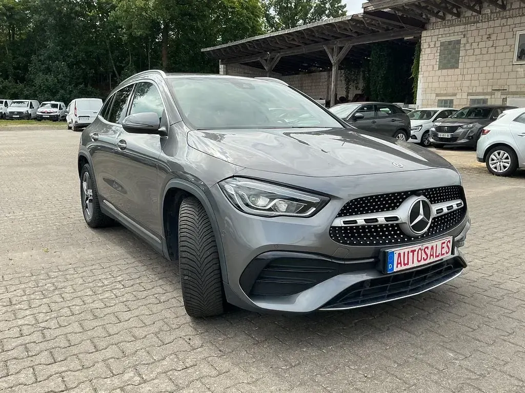 Gebraucht Mercedes GLA200 AMG 150 PS (110 kW) 2023 Grau SUV