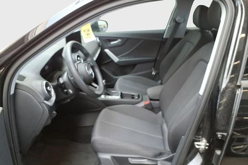 Gebraucht Audi Q2 Advanced Plus 150 PS (110 kW) 2024 Brillantschwarz SUV