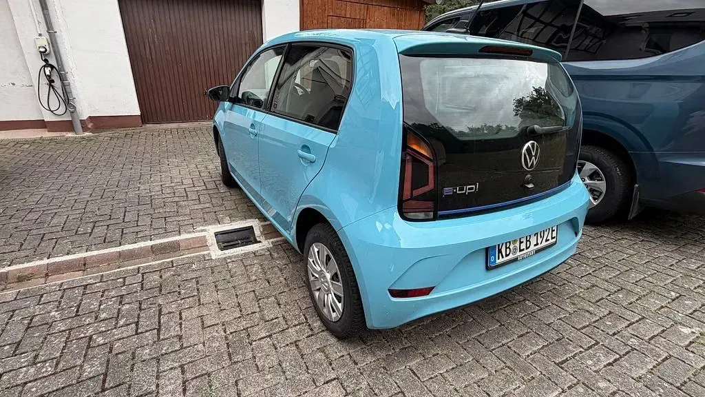 Gebraucht VW e-up! Style 61 kW (83 PS) 2021 Blau Kleinwagen
