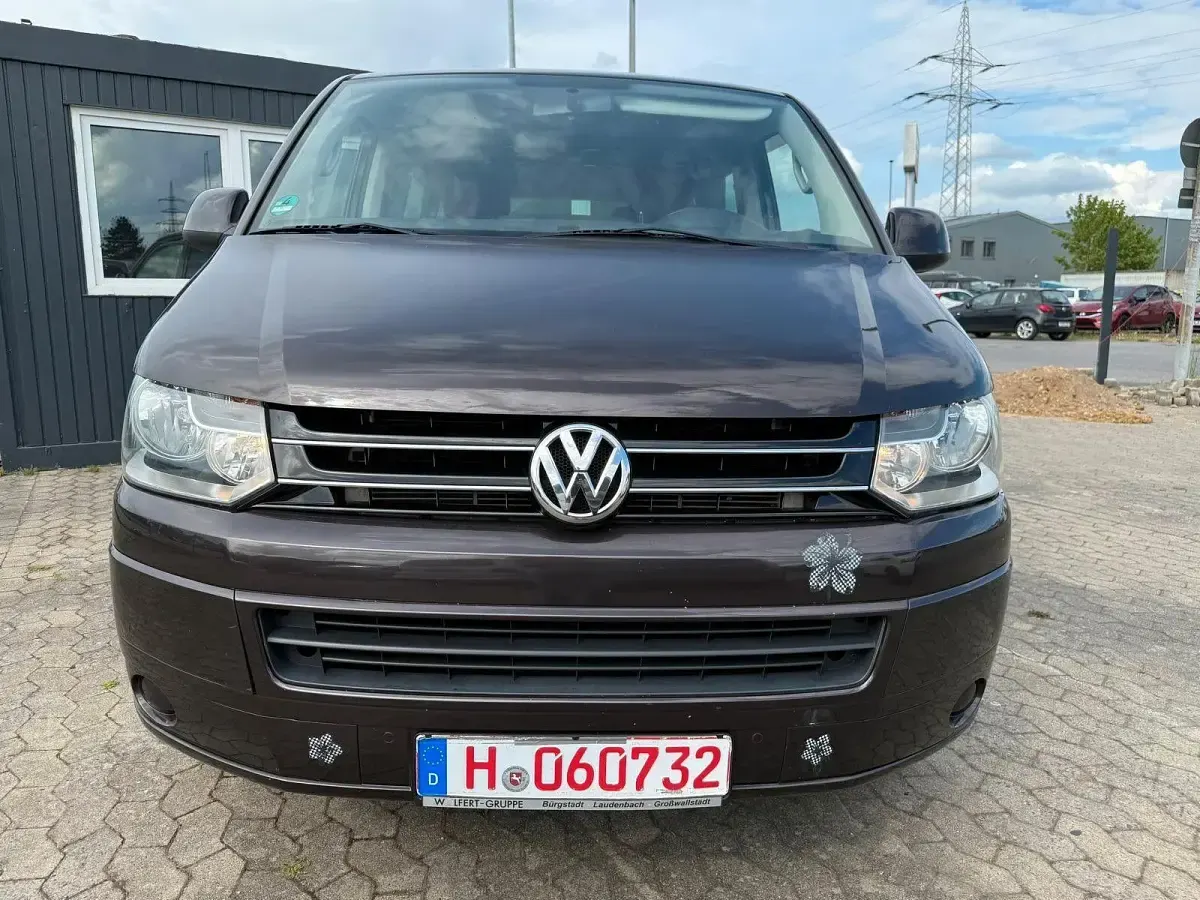 Gebraucht VW Multivan Comfortline 140 PS (102 kW) 2010 Van / Kleinbus