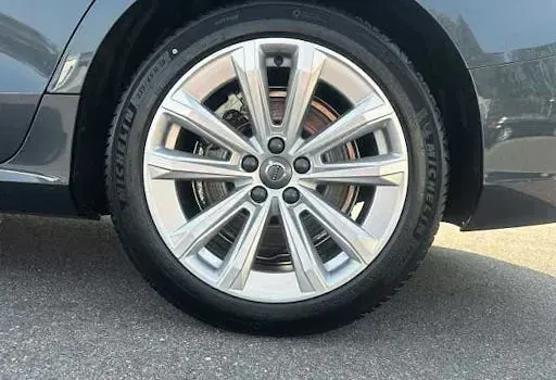Gebraucht Volvo V60 Core 336 PS (247 kW) 2025 Blau Kombi