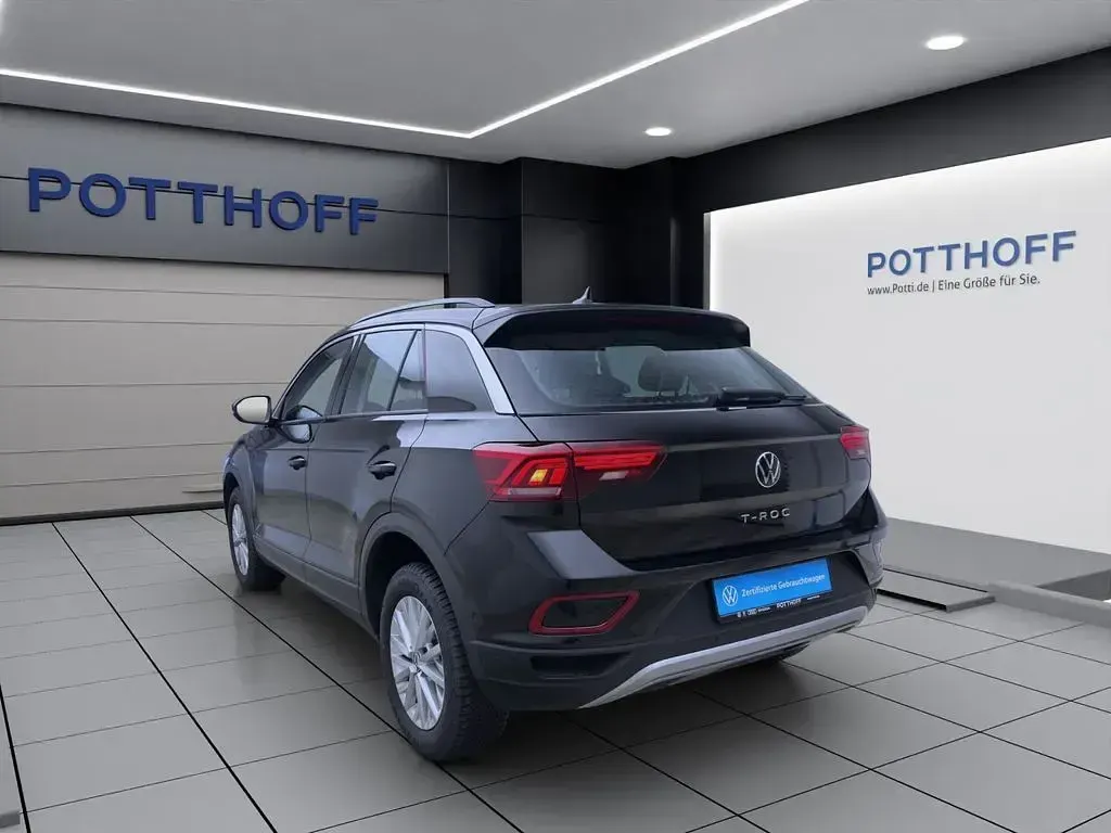 Usata VW T-Roc Life 116 CV (85 kW) 2025 Nero SUV