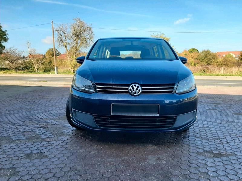 Blau Gebraucht 2011 VW Touran Van / Kleinbus | 5.500 € (Fairer Preis) - Bild 1/4