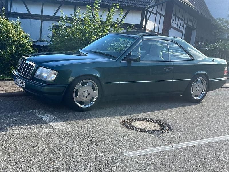Grün Gebraucht 1995 Mercedes C200 Coupé | 10.999 € - Bild 1/4