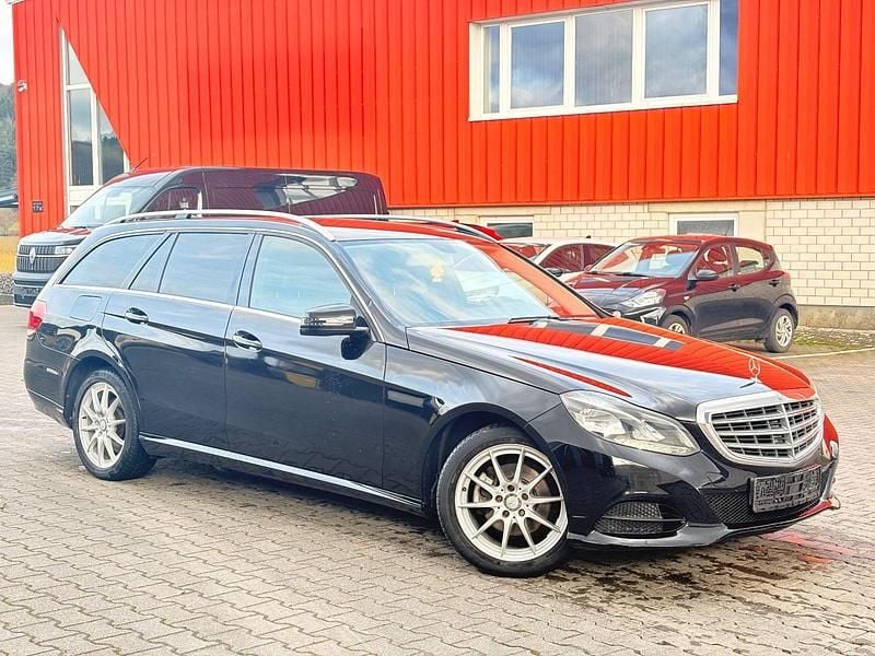 Gebraucht Mercedes E200 136 PS (100 kW) 2016 Schwarz Kombi