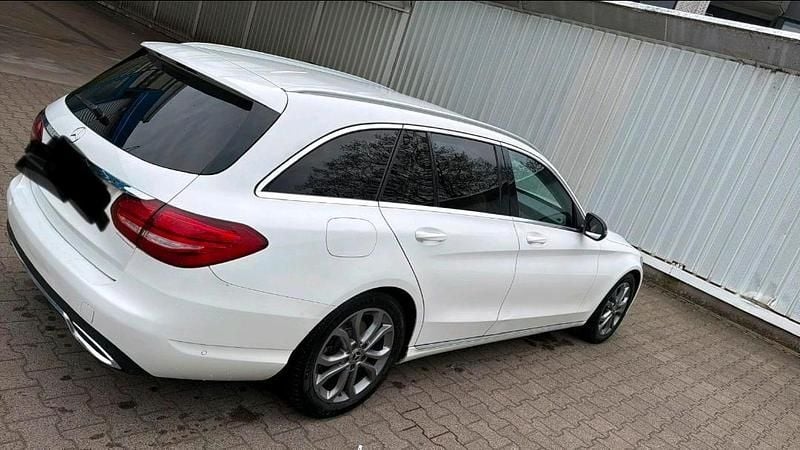 Second-hand Mercedes 220 170 CP (125 kW) 2017 Alb Break