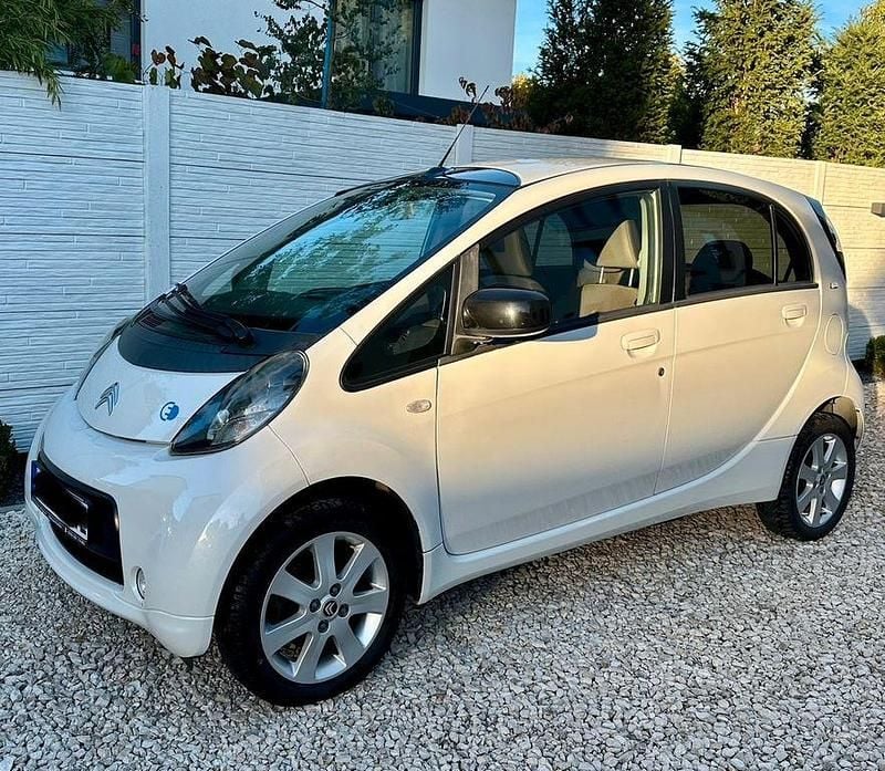 Weiß Gebraucht 2012 Citroën C-zero Tendance Kleinwagen | 5.900 € (Etwas zu teuer) - Bild 1/4
