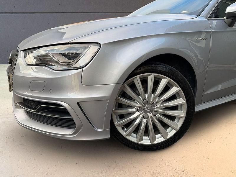 Gebraucht Audi e-tron Sportback Ambition 110 kW (150 PS) 2014 Silber SUV