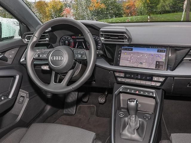 Gebraucht Audi A3 Advanced Plus 150 PS (110 kW) 2025 Gletscherweiß metallic