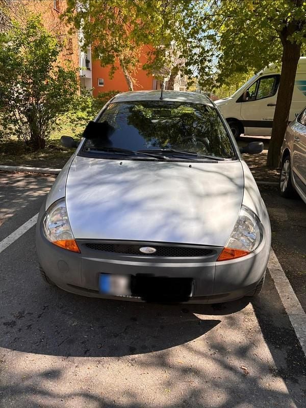 Usata Ford Ka 60 CV (44 kW) 2001 Argento Utilitaria