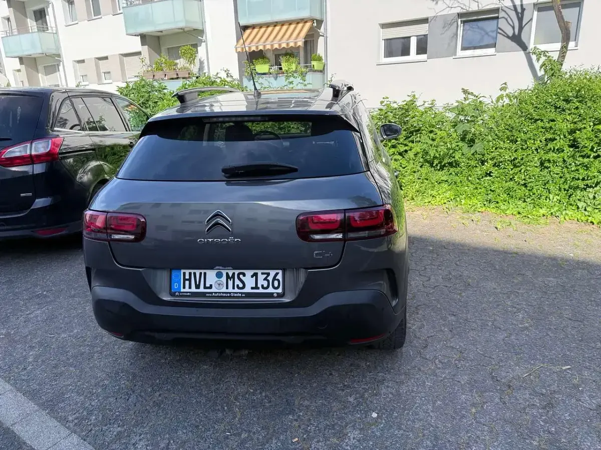 Gebraucht Citroën C4 Feel 120 PS (88 kW) 2019 Platiniumgrau SUV