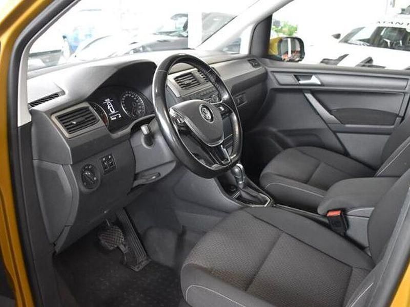 Gebraucht VW Caddy 150 PS (110 kW) 2016 Sandstorm yellow metallic Van / Kleinbus