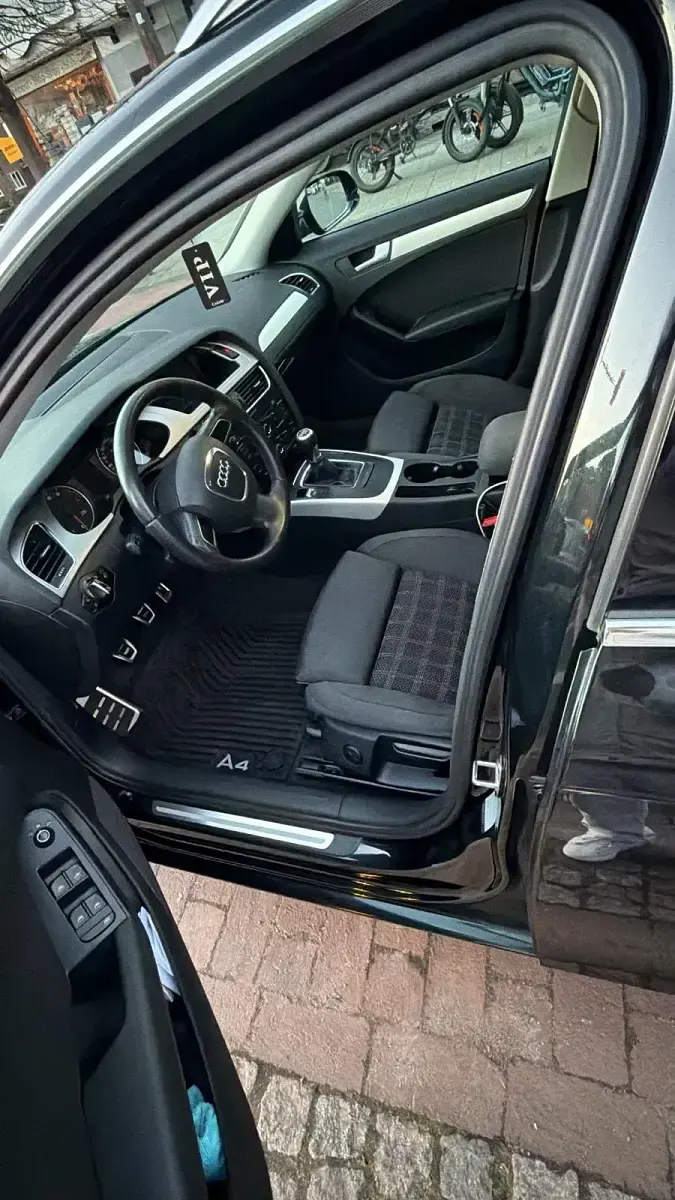 Usata Audi A4 120 CV (88 kW) 2010 Nero Station wagon