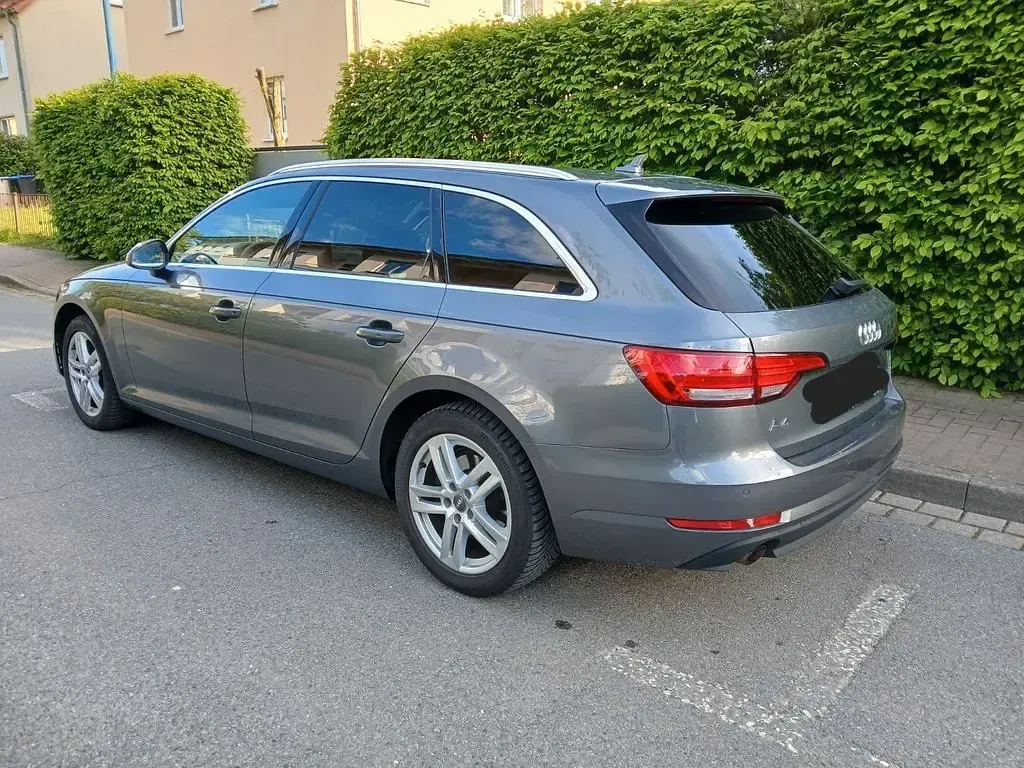 Gebraucht Audi A4 150 PS (110 kW) 2017 Grau Kombi